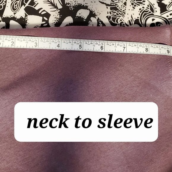 Fila | Women's Logo Crewneck Sweatshirt | Purple | NWT - Picture 6 of 7